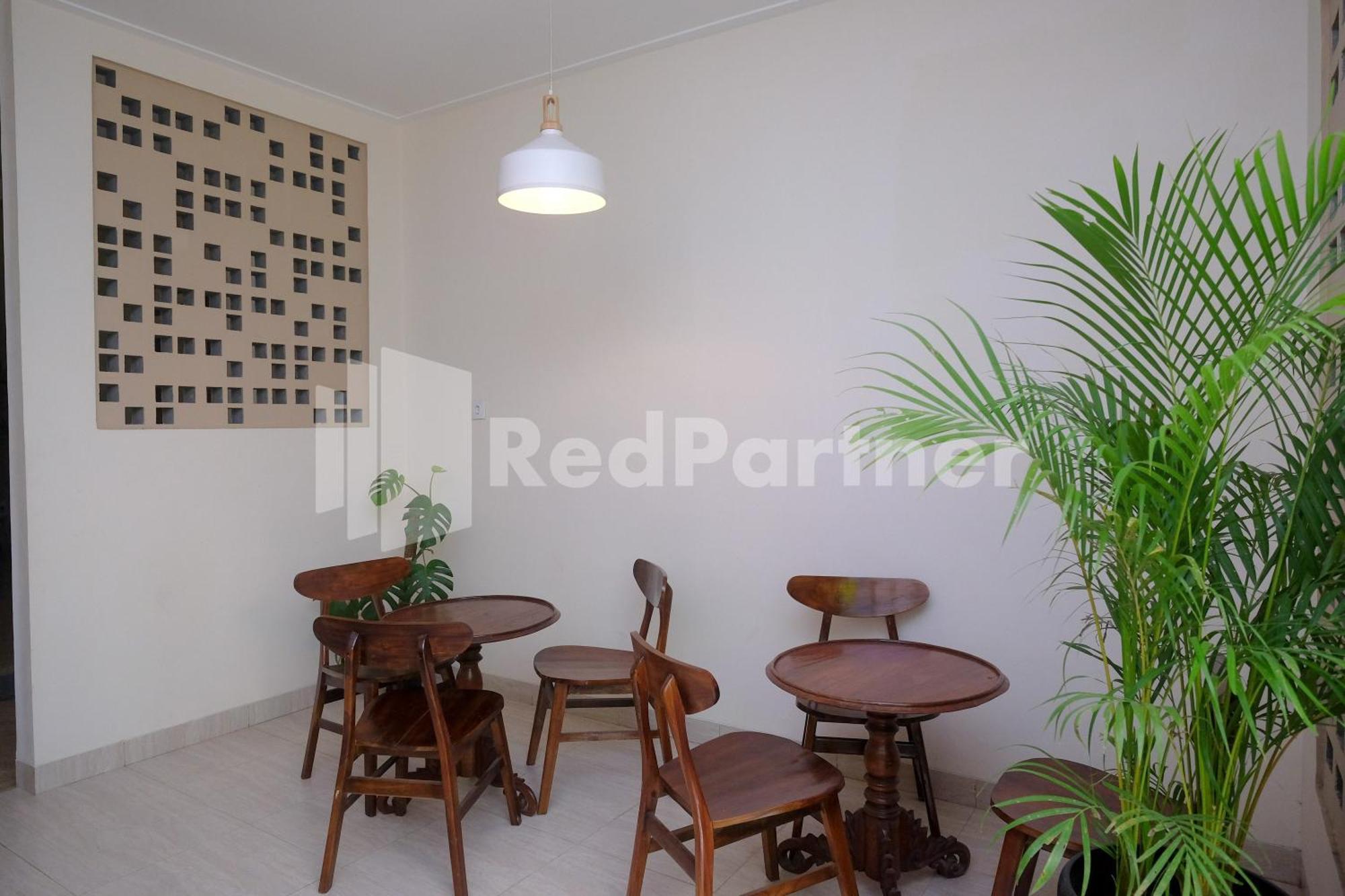 Ndliman House Near Ugm Jogja Mitra Reddoorz Hotel Kejayan Eksteriør billede