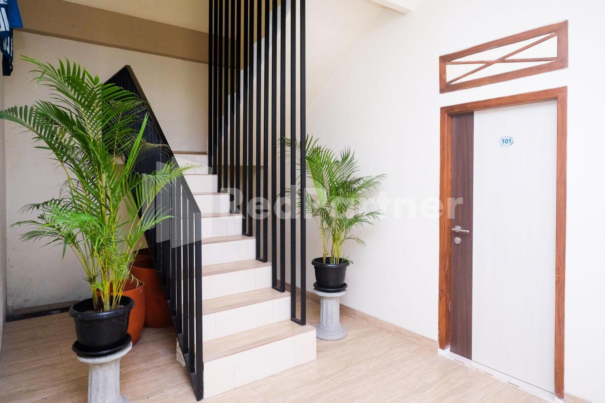 Ndliman House Near Ugm Jogja Mitra Reddoorz Hotel Kejayan Eksteriør billede